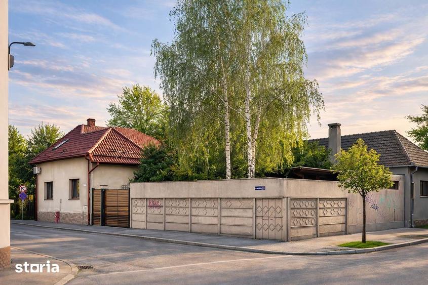 Casă cu 4 camere cu Teren 195 Mp în Central