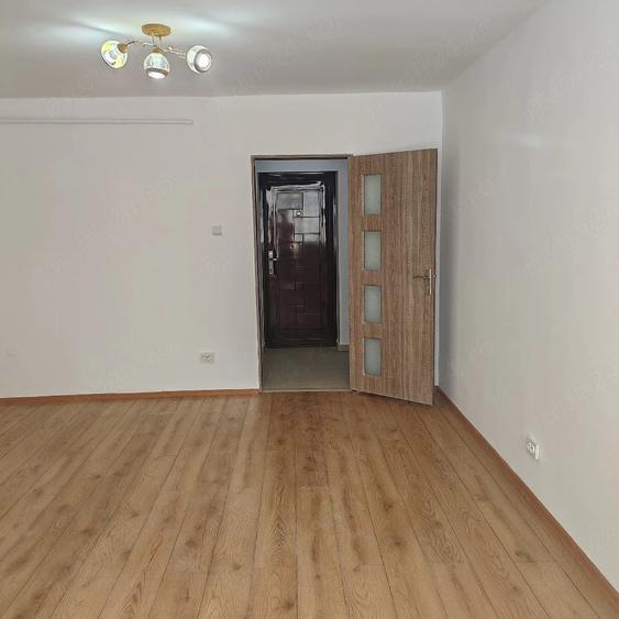 Garsonieră semidecomandată în Central