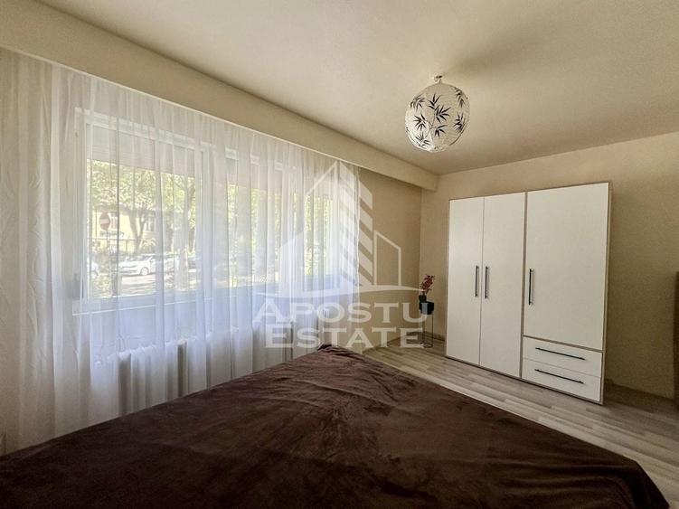 Apartament cu 2 camere semidecomandat, mobilat în Punctele Cardinale