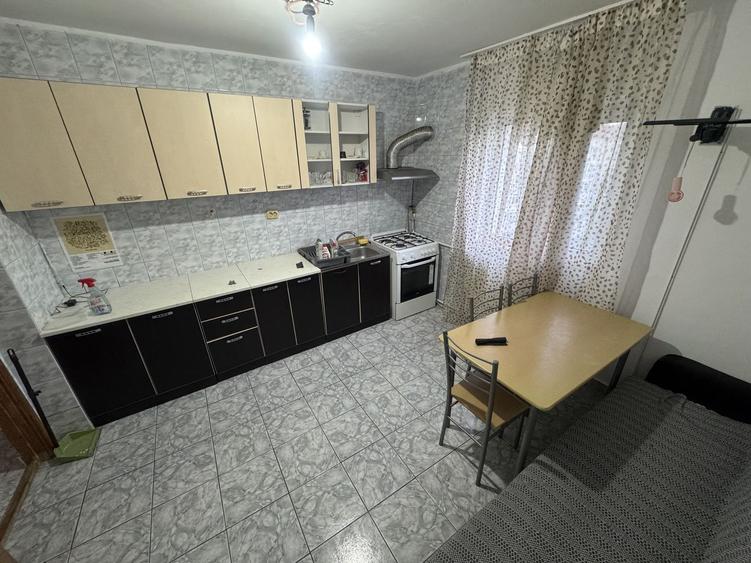 Apartament cu 2 camere decomandat, mobilat în Inel I