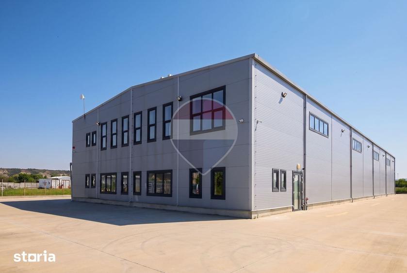 Spațiu comercial, de 1,180.59 mp, în Central