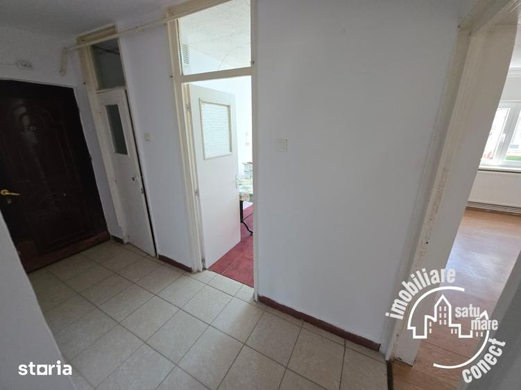Apartament cu 3 camere semidecomandat în Micro 15