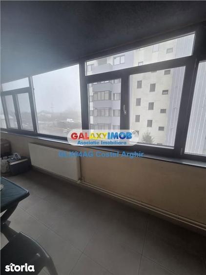 Apartament cu 3 camere în Negru Vodă