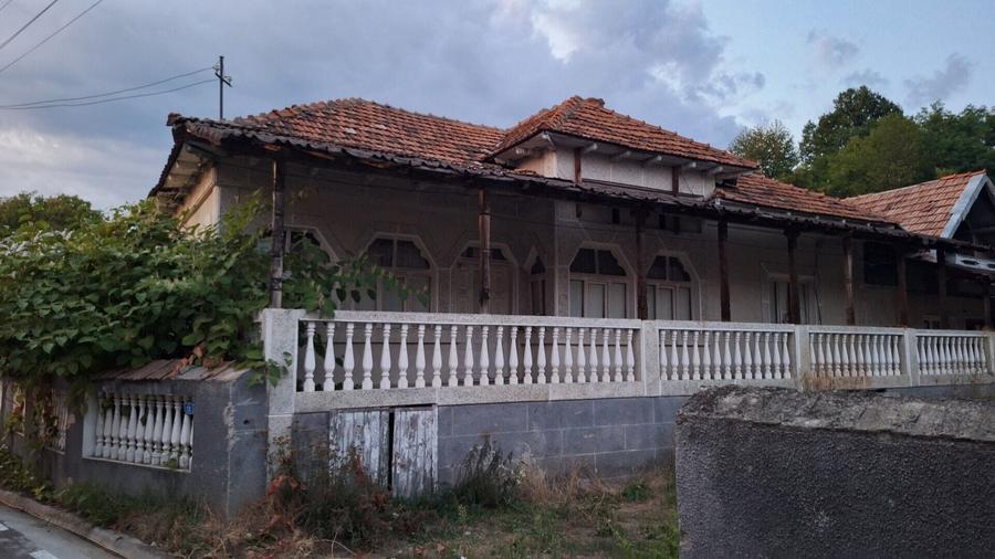 Spațiu comercial, de 169 mp, în Coșești