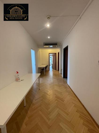 Apartament cu 4 camere decomandat în Universitate