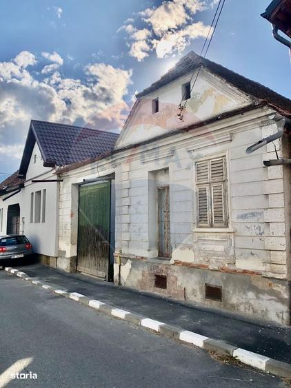 Casă cu 4 camere cu Teren 979 Mp în Tohanu Vechi