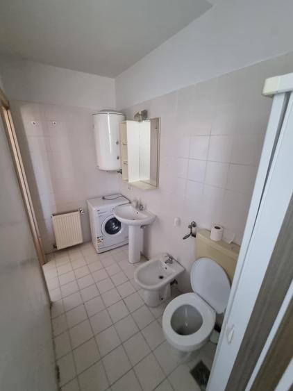 DE INCHIRIAT - Apartament cu o camera, etaj 2 - Complex Studentesc - 8