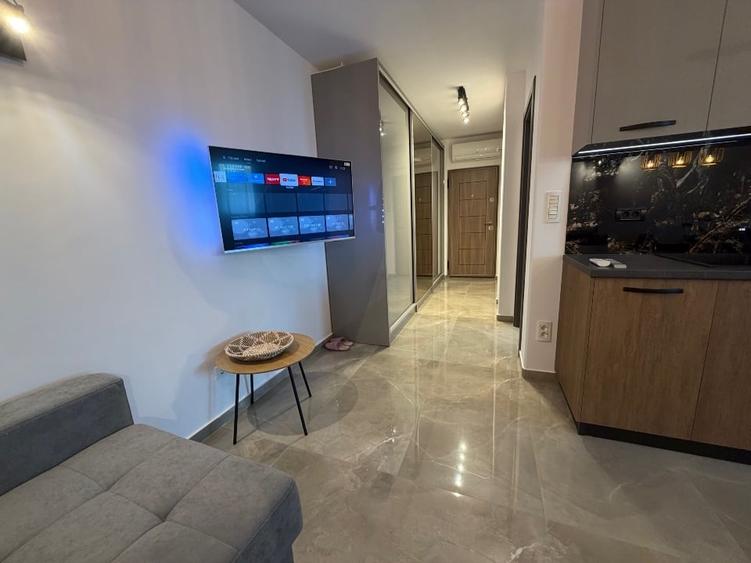 Apartament cu 2 camere decomandat, mobilat în Central