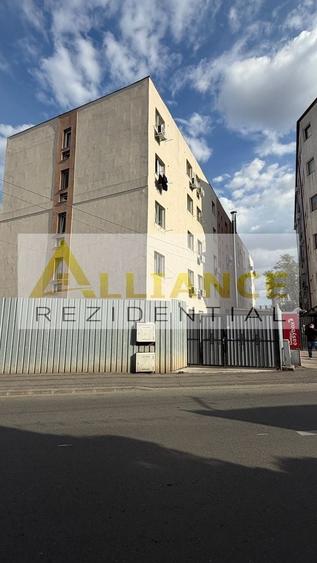 Garsonieră nedecomandată în Apărătorii Patriei
