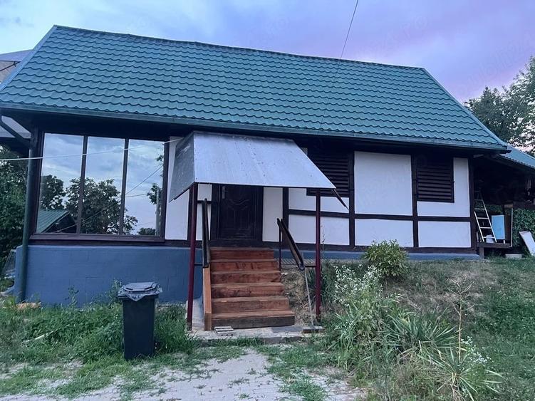 Casă cu 4 camere cu Teren 800 Mp în Progresul