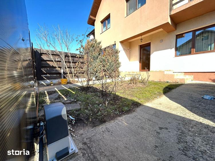 Casă cu 4 camere cu Teren 175 Mp în Central