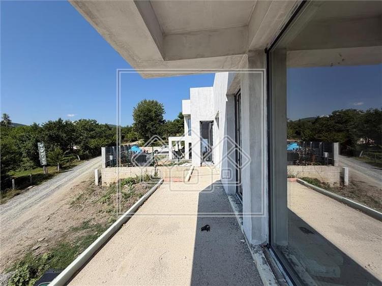 Casă individuală cu 5 camere cu Teren 485 Mp în Cisnădioara