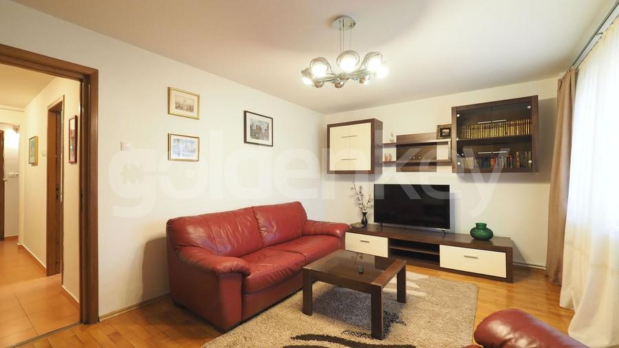 Apartament cu 3 camere decomandat, mobilat în Aviației