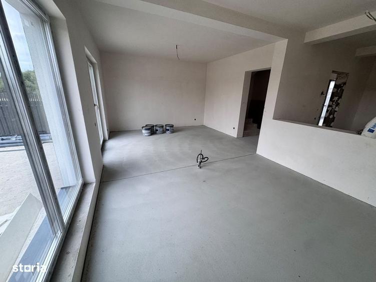Casă cu 4 camere cu Teren 340 Mp în Central