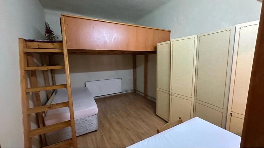 Apartament cu 2 camere decomandat în Medicină