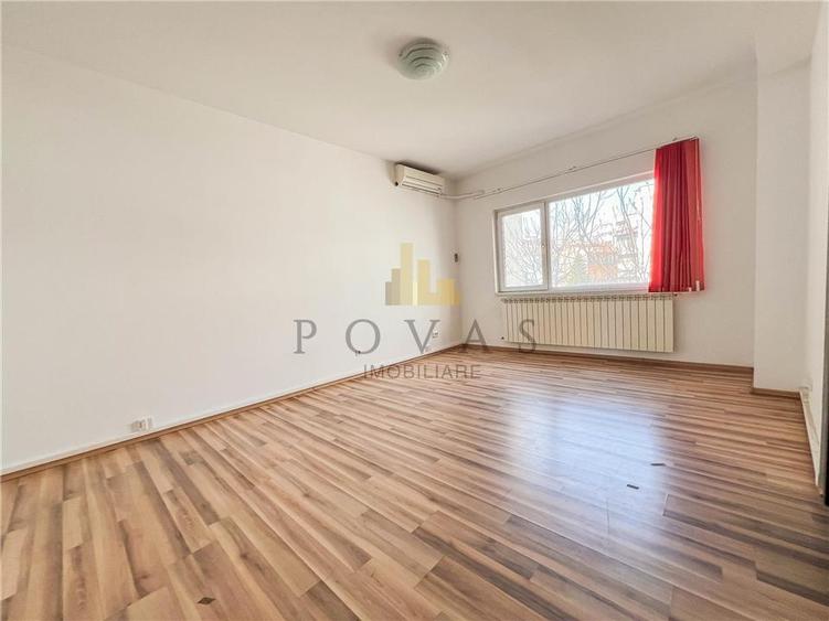 Apartament cu 4 camere decomandat în Universitate