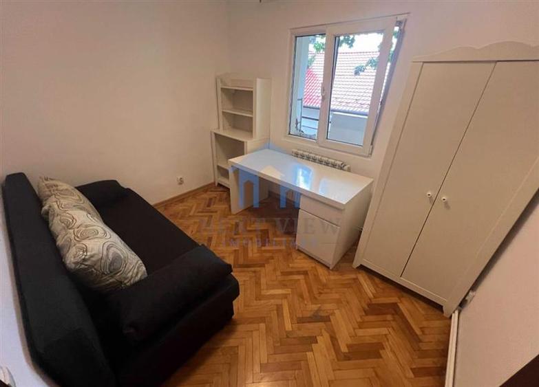 Apartament cu 4 camere decomandat în Mărăști