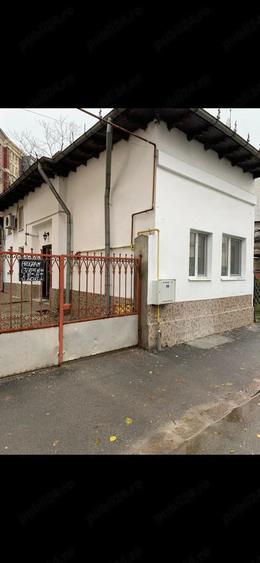 Casă cu 2 camere cu Teren 50 Mp în Tineretului