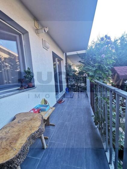 Apartament cu 2 camere semidecomandat în Chinteni