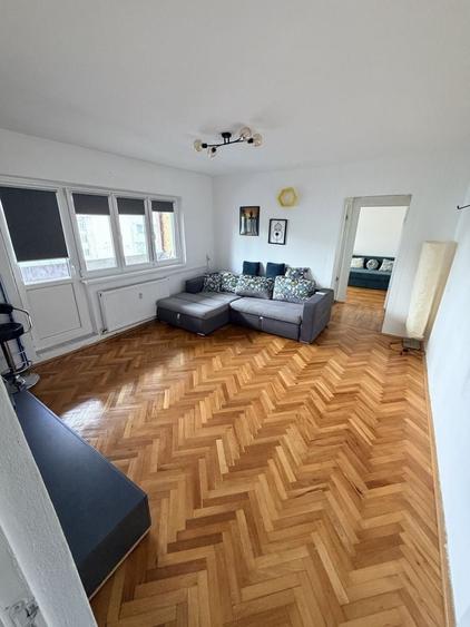 Apartament cu 2 camere semidecomandat în Spitalul Județean