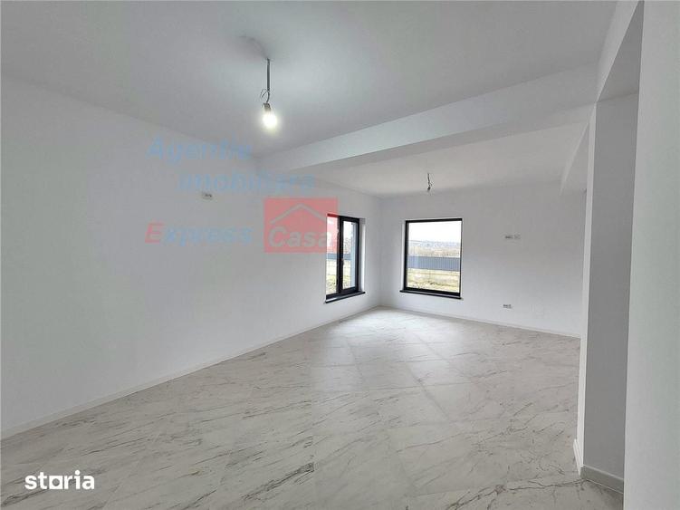 Apartament cu 3 camere în Tătărași