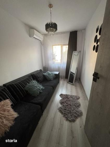 Apartament cu 3 camere decomandat în Calea București
