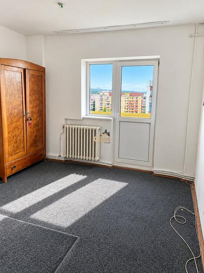 Apartament cu 3 camere decomandat, mobilat în Mărăști