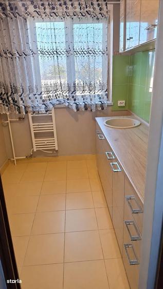 Apartament cu 2 camere decomandat în Trivale