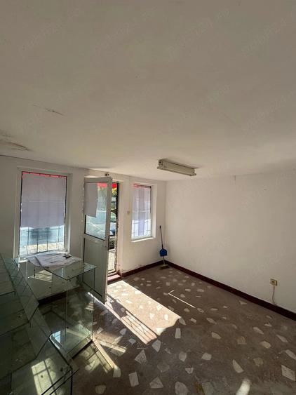 Spațiu comercial, de 16 mp, în Central