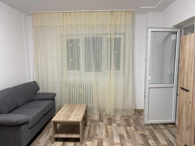 Garsonieră decomandată în Iancului