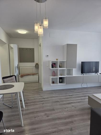 Apartament cu 2 camere decomandat în Băneasa