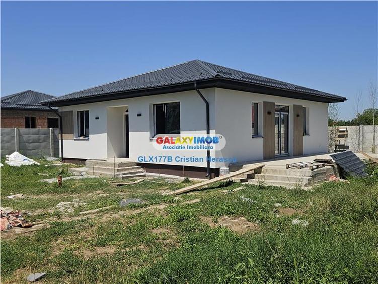 Casă cu 3 camere cu Teren 400 Mp în Crevedia