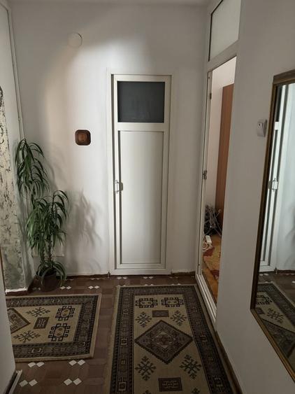Apartament cu 3 camere decomandat în Brazda lui Novac