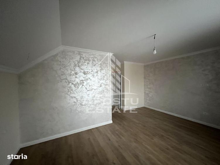 DUPLEX DE VANZARE cu suprafata foarte generoasa in Giarmata Mare - 1