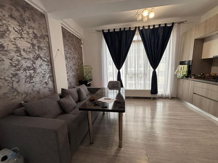 Apartament cu 3 camere în Mihai Viteazul