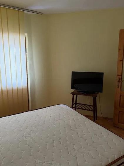 Apartament cu 2 camere decomandat, mobilat în Nicolina
