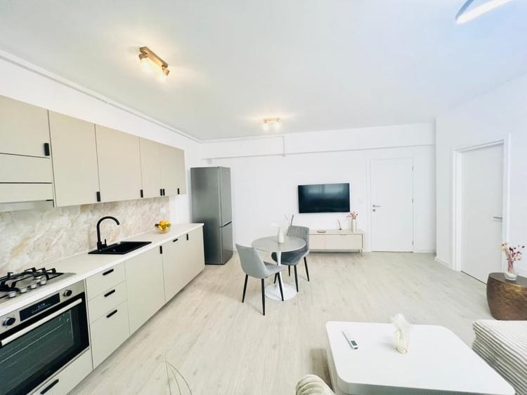 NOU /SUPERB /  COMPLET MOBILAT SI UTILAT / LOC PARCARE - 5