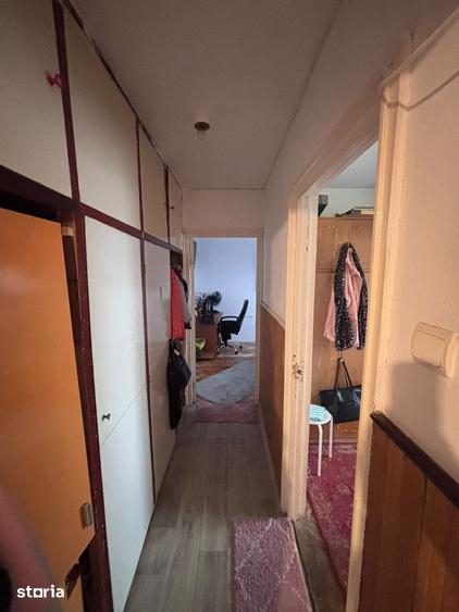 Apartament cu 3 camere în Dâmbu Pietros