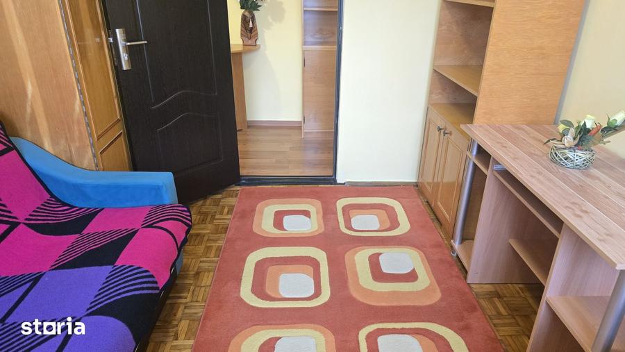 Vand apartament 3 camere in Deva, Viitorului (Gojdu), et. 3, mobilat - 1