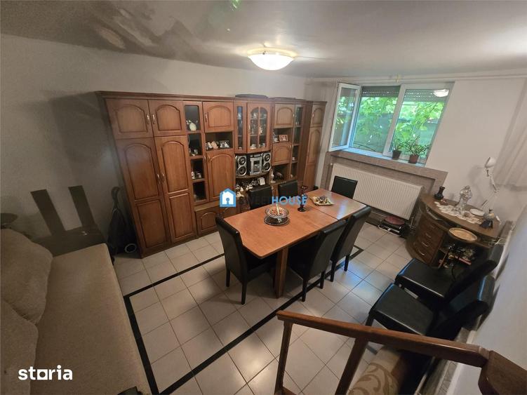 Casă cu 5 camere cu Teren 300 Mp în Central