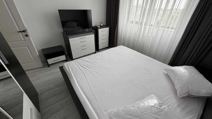 Apartament cu 2 camere decomandat, mobilat în Casa de Cultură