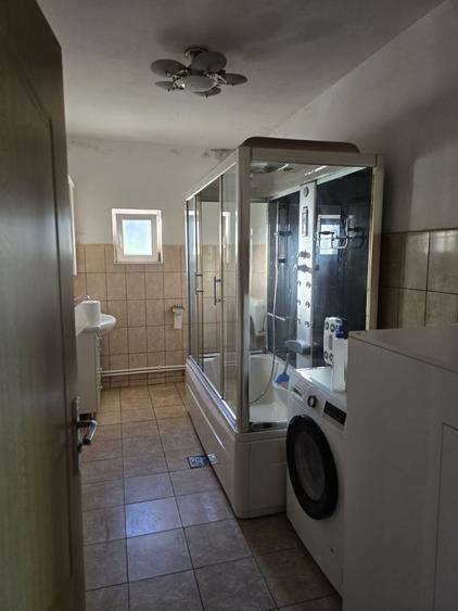 Casă cu 3 camere în Central