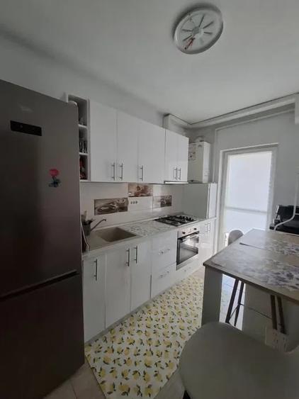 Apartament cu 2 camere semidecomandat, mobilat în Nicolae Grigorescu