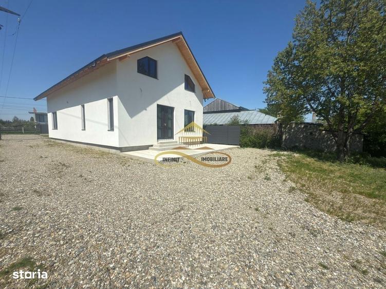 Casă cu 4 camere în Fântânele