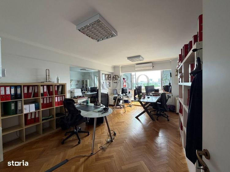 Apartament cu 3 camere în Calea Victoriei