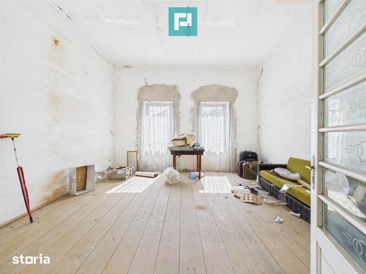 Casă cu 4 camere cu Teren 1510 Mp în Cenad