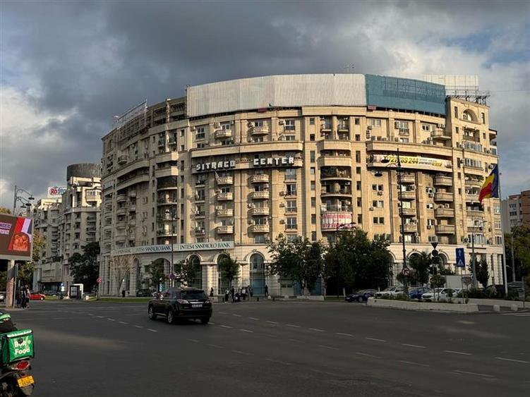 Birou, de 87 mp, în P-ța Unirii