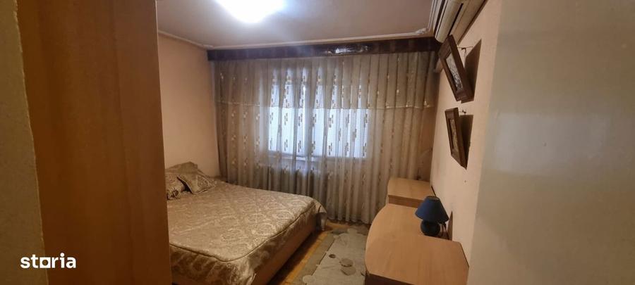 Apartament cu 3 camere în Nicolina