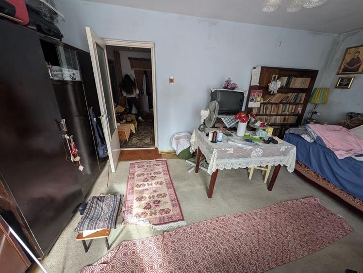Apartament cu 2 camere decomandat în Exterior Vest