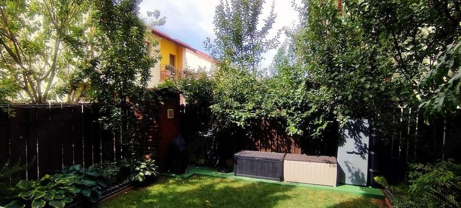 Apartament cu 3 camere semidecomandat în Florești